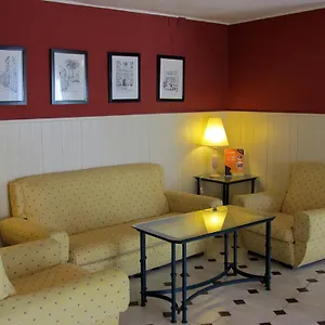 Otel Boston, Cordoba