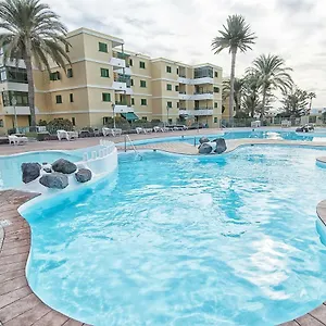 https://complejo-las-olas.in-canary-islands.com